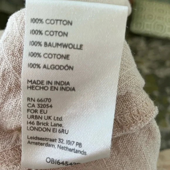 Free People Say So Trouser Short in Pebble Size 8 excellent condition - Picture 6 of 6